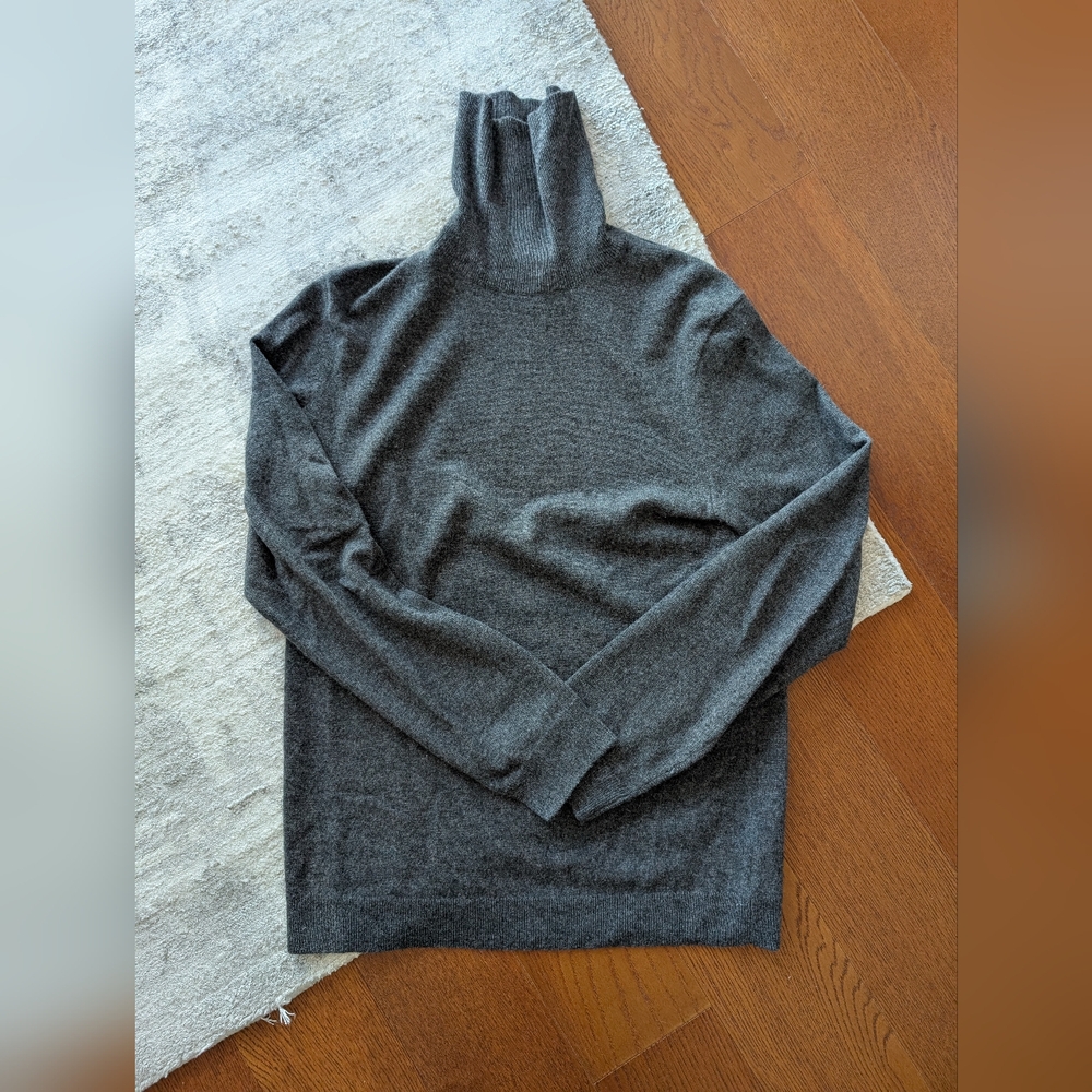 🔥THEORY CHARCOAL CASHMERE TURTLENECK MEN'S SMALL